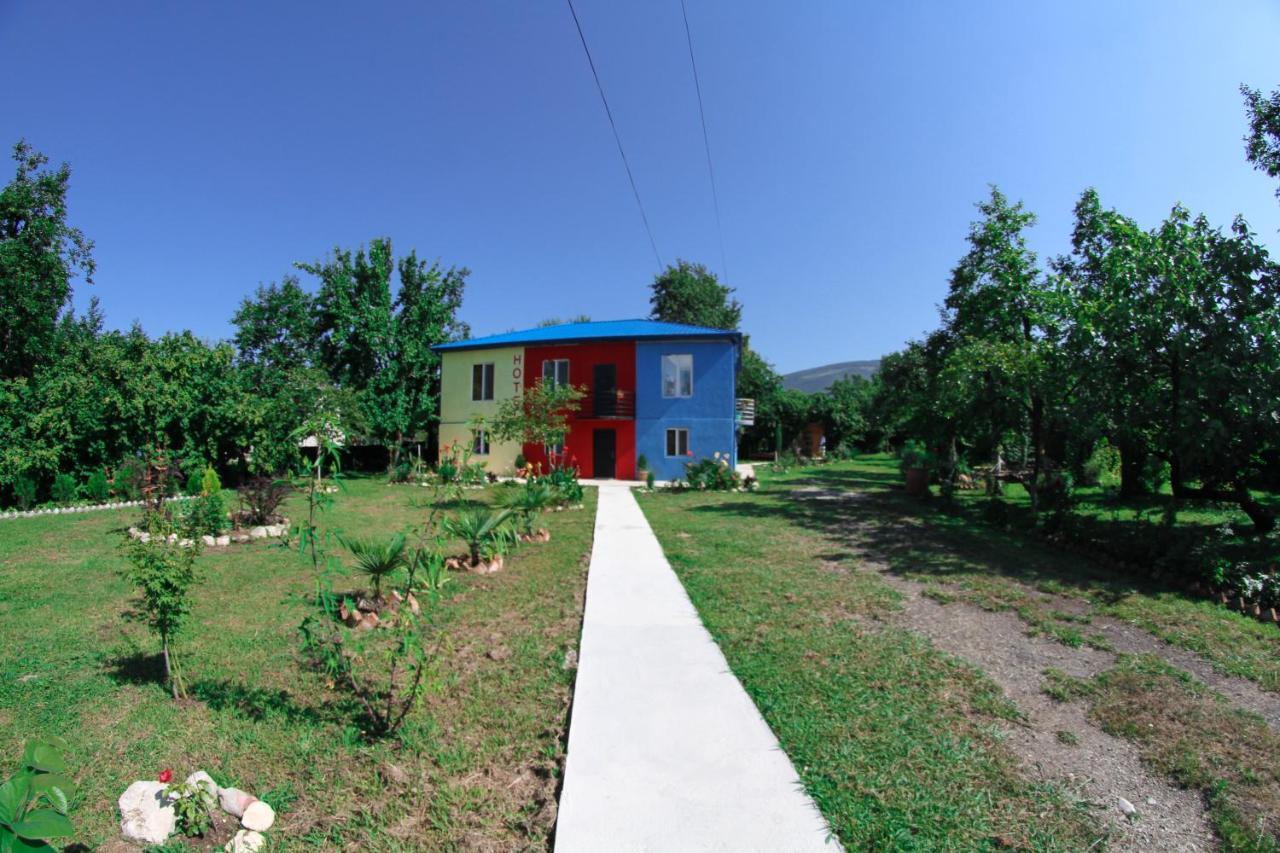 Novel House Apartment Martvili Luaran gambar